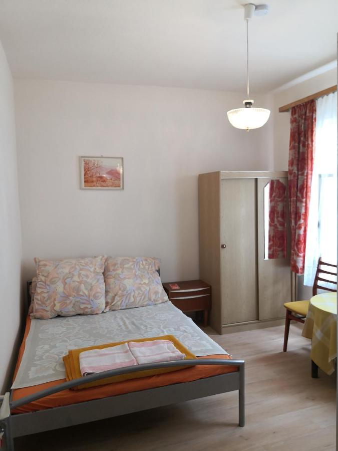 Goldner Stern Kaub Apartment ภายนอก รูปภาพ
