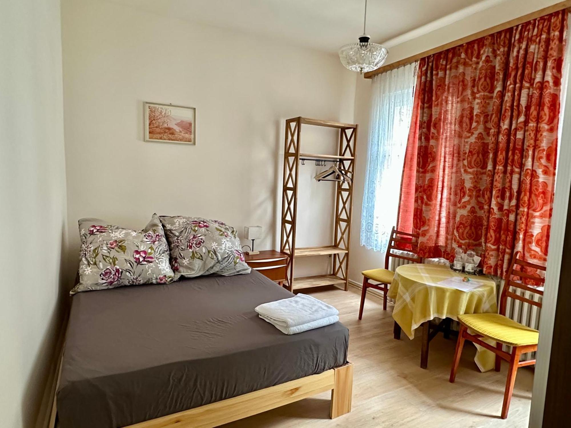 Goldner Stern Kaub Apartment ภายนอก รูปภาพ