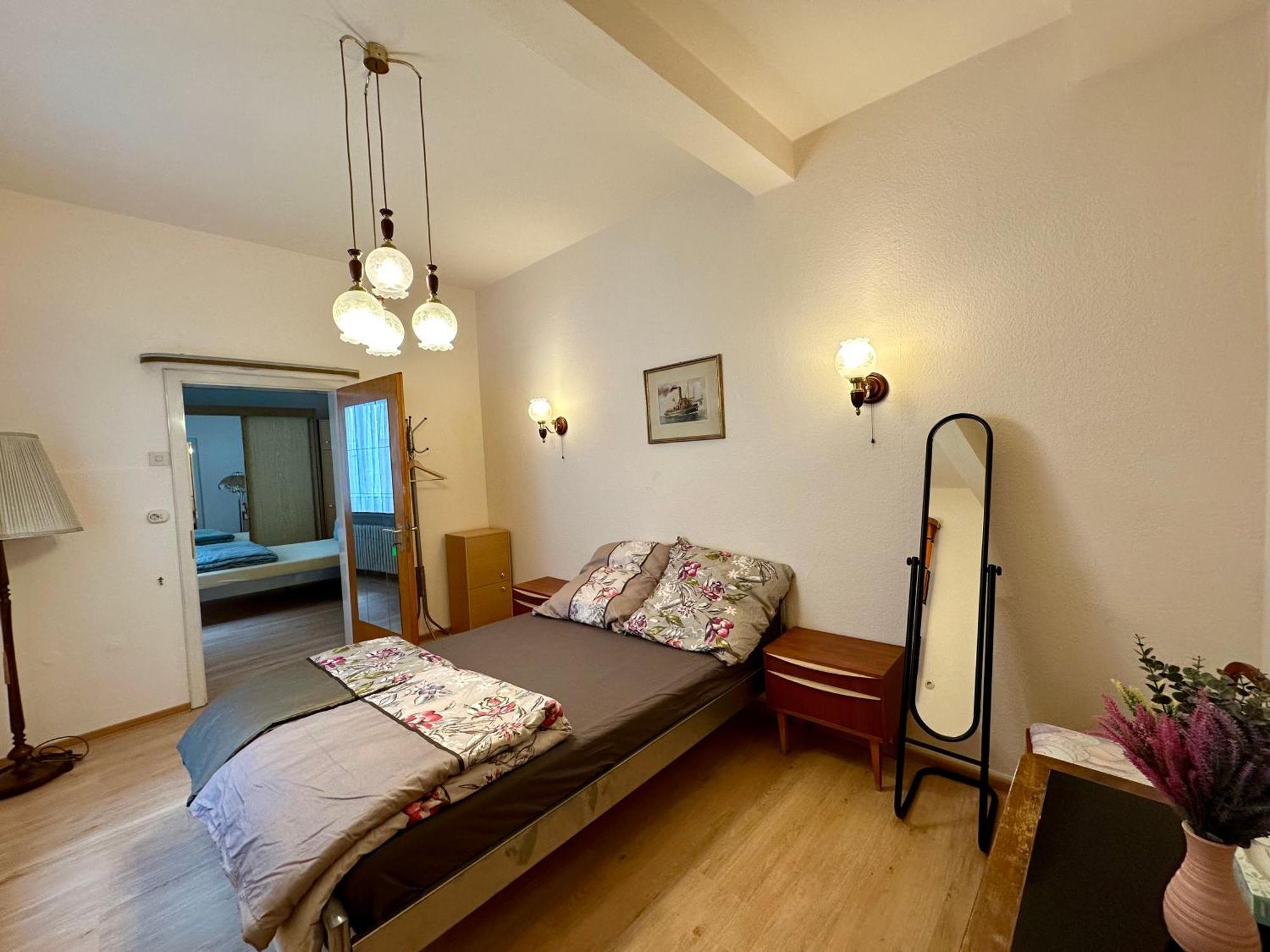 Goldner Stern Kaub Apartment ภายนอก รูปภาพ